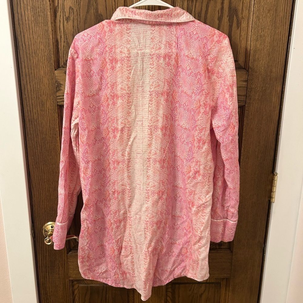 Victoria’s Secret Flannel Pink Snakeskin Nightgown Long Sleep Shirt Medium - Picture 7 of 7